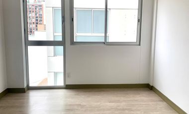 VENTA DE OFICINA 29 m² BARRANCO LIMITE MIRAFLORES, EDIFICIO EMPRESARIAL