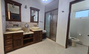 RESIDENCIA EN VENTA FRACCIONAMIENTO SAN LORENZO RESIDENCIAL