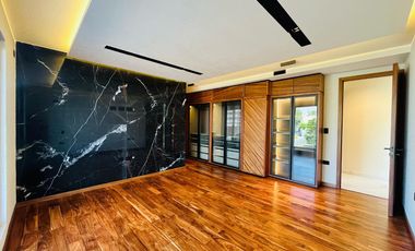 Casa en PreVenta con 6 recámaras en Lomas de Angelópolis I