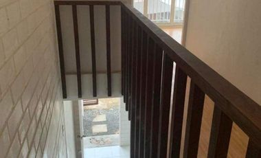 2-bedroom house available in Liloan, conveniently close to the market. Enjoy modern amenities, a secure environment, and a spacious garage in this com
