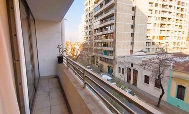 Tipo Mariposa, A Pasos De Barrio Italia, Metro. Arrendado
