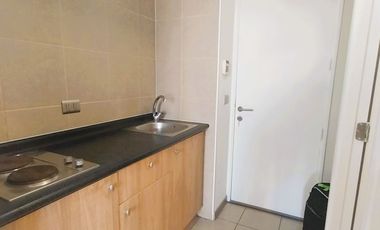 Tipo Mariposa, A Pasos De Barrio Italia, Metro. Arrendado