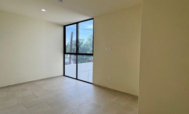 MODERNA CASA CON ALBERCA EN PRIVADA