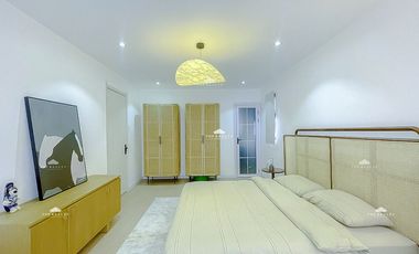 Multinational Village House for sale in Parañaque City at Multinational Village INCOME GENERATING!