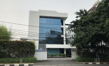 DIjual Gedung Kantor di Menteng Jakarta Pusat 4 lantai BEST DEAL LT 1550