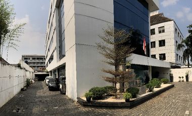 DIjual Gedung Kantor di Menteng Jakarta Pusat 4 lantai BEST DEAL LT 1550