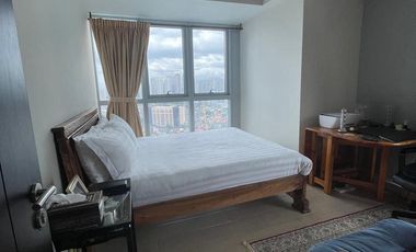 GOOD DEAL: 2BR Corner Unit in Uptown Parksuites Tower II, BGC