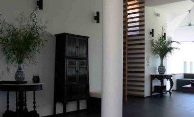 Luxury 5-Bedroom Villa on Impressive 25 Rai Oceanfront Plot