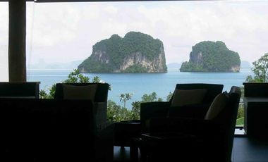 Luxury 5-Bedroom Villa on Impressive 25 Rai Oceanfront Plot