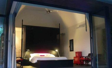 Luxury 5-Bedroom Villa on Impressive 25 Rai Oceanfront Plot