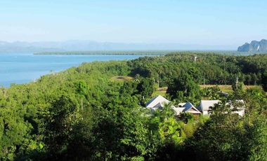 Luxury 5-Bedroom Villa on Impressive 25 Rai Oceanfront Plot