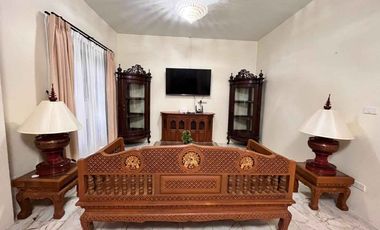 Four-Bedroom Villa Estate on 4.5 Rai Grounds