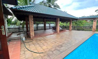 Four-Bedroom Villa Estate on 4.5 Rai Grounds