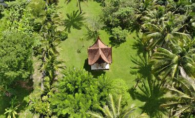Four-Bedroom Villa Estate on 4.5 Rai Grounds