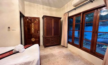 Four-Bedroom Villa Estate on 4.5 Rai Grounds