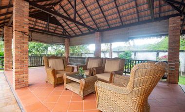 Four-Bedroom Villa Estate on 4.5 Rai Grounds