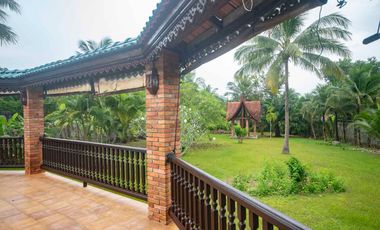 Four-Bedroom Villa Estate on 4.5 Rai Grounds