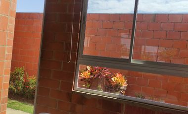 VENDO CASA JAMUNDI EXTERNA OPORTUNIDAD