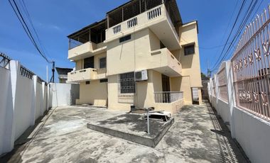casa de venta en manta zona centro