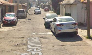 ¡¡Invierte Inteligente, Compra en Remate !! Venta de casa en Zona de Alta Plusvalía, Col. Valle de la Hacienda, Cuautitlán Izcalli.