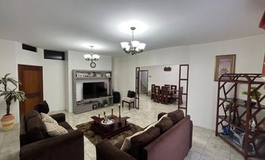 casa rentera de venta en manta zona norte