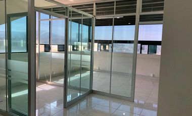 ESPECTACULAR OFICINA DE UN PISO COMPLETO EN RENTAA PRECIO INIGUALABLE