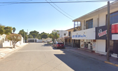 SE VENDE CASA / COPROPIEDAD 50%