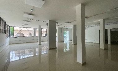 VENDO O ARRIENDO EDIFICIO EN EL CENTRO DE MONTERIA EN COLOMBIA