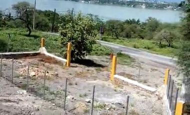 TERRENO EN EL LAGO DE TEQUESQUITENGO