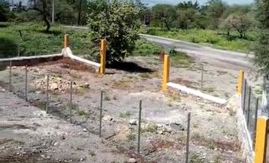 TERRENO EN EL LAGO DE TEQUESQUITENGO