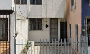 Venta casa Duplex 2 recamaras Ancón del Huajuco Monterrey N.L.