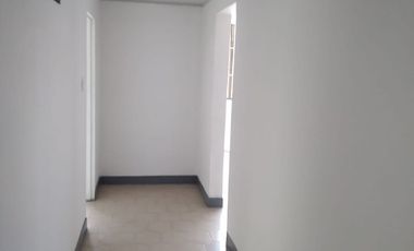 VENDO CASA DE DOS PLANTAS EN EL BARRIO SAN VICENTE NORTE, CALI, VALLE