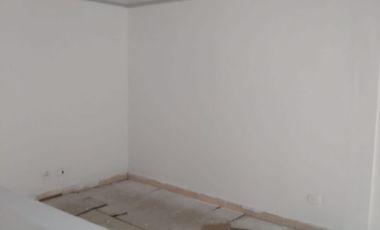 VENDO CASA DE DOS PLANTAS EN EL BARRIO SAN VICENTE NORTE, CALI, VALLE
