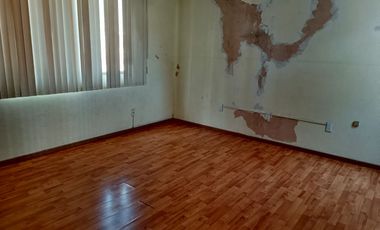Casa en Venta Esquina en Jardines del Bosque con Excelente Ubicación