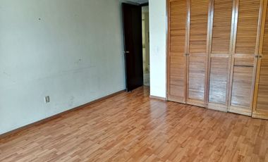 Casa en Venta Esquina en Jardines del Bosque con Excelente Ubicación