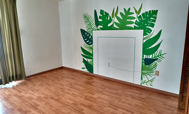 Casa en Venta Esquina en Jardines del Bosque con Excelente Ubicación