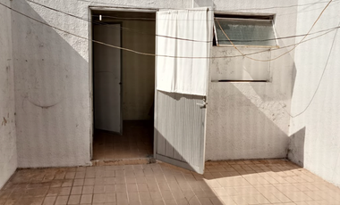 Casa en Venta Esquina en Jardines del Bosque con Excelente Ubicación