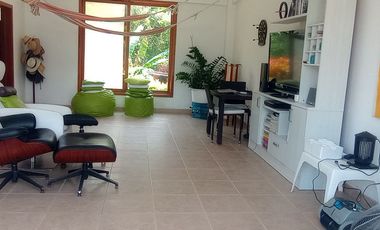 VENDO  BELLA   PROPIEDAD  EN  LA  VEGA