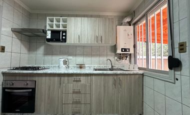 Casa en Venta en Algarrobo con Piscina y Gran Terreno