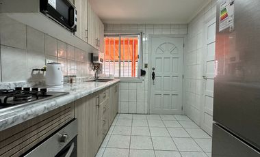 Casa en Venta en Algarrobo con Piscina y Gran Terreno