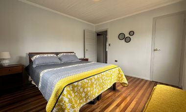 Casa en Venta en Algarrobo con Piscina y Gran Terreno