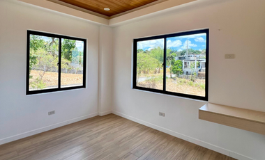 For Sale: Corner House with wide view of Laguna de Bay at Monteverde Royale Executive Village, Taytay, Rizal