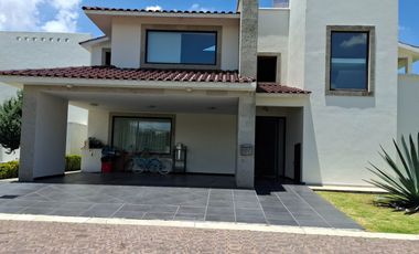 CASA EN VENTA EN RESIDENCIAL RANCHO EL MESON CALIMAYA