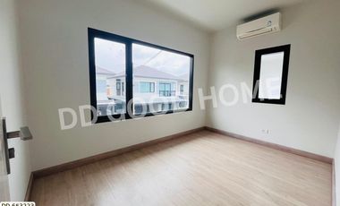 Twin house, Britannia Village, Kookot Station, Pathum Thani, near BTS Kookot