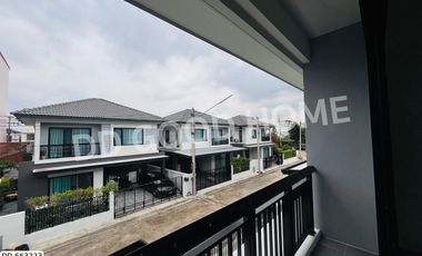 Twin house, Britannia Village, Kookot Station, Pathum Thani, near BTS Kookot