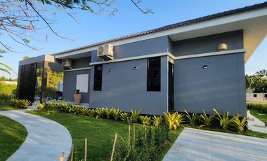 Seaside pool villa for sale! 3 bed 2 bath Salt pool, fully furnished, Ready to move in.  Price 6,600,000 baht