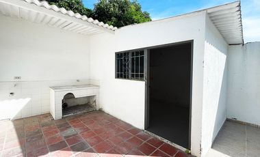 VENDO CASA DE DOS PISOS EN LA URBANIZACION ENRIQUE PUPO DE LA CIUDAD DE VALLEDUPAR