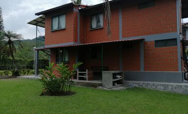 Casa campestre en venta, Santagueda, Palestina.