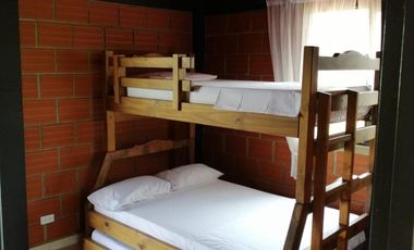 Casa campestre en venta, Santagueda, Palestina.