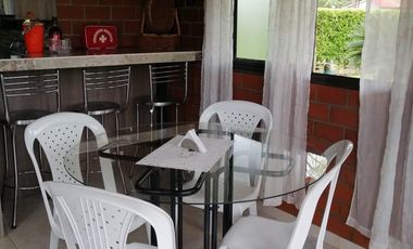 Casa campestre en venta, Santagueda, Palestina.
